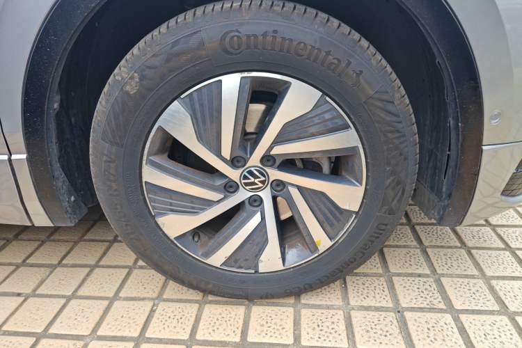 Used Volkswagen Tiguan L New Energy 2022 430 PHEV Plug-in Hybrid Flagship Edition Right Front Wheel Hub