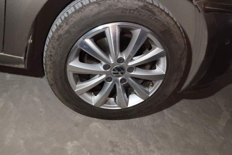 Used Volkswagen Touran 2015 1.4T DSG Luxury Edition 5-Seater