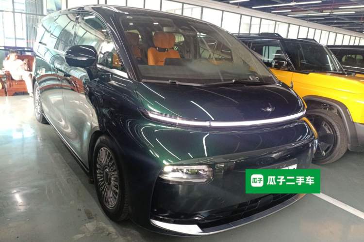 Used Geely Galaxy LEVC L380 2025 805 km Flagship Version All-Wheel Drive