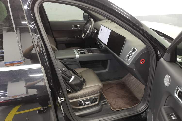 Used Li Auto L9 2023 Pro Model Right Front Seat