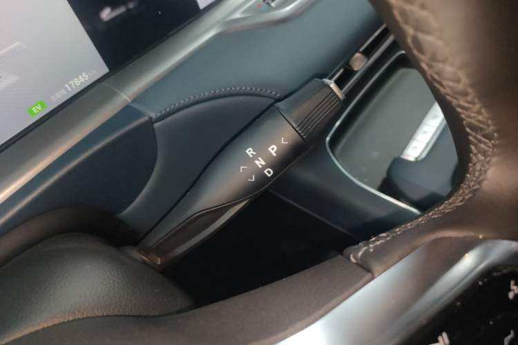 Used VOYAH FREE 2024 Ultra-Long Range Intelligent Driving Version Gear Lever