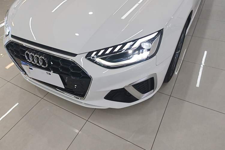 Used Audi A4L 2024 40 TFSI Fashion Dynamic Model