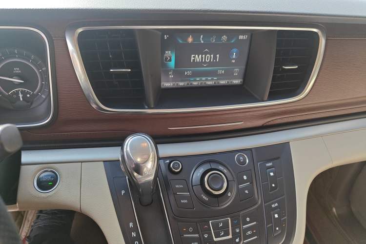 Used Buick GL8 2018 28T Prestige Version China VI Standard