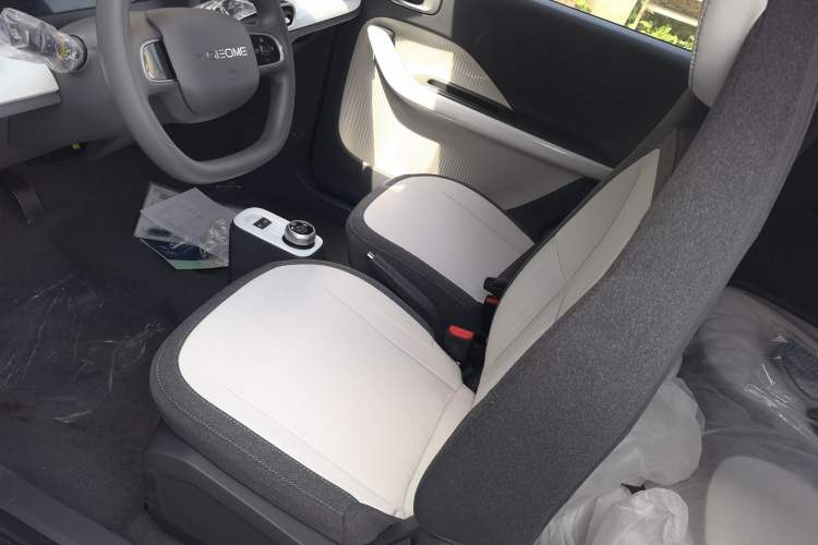 Used Geely Galaxy Panda 2025 210 km – Yuanqi Bear
