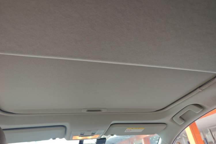 Used Toyota RAV4 2016 2.0L CVT Two-Wheel Drive Fashion Edition China V Standard