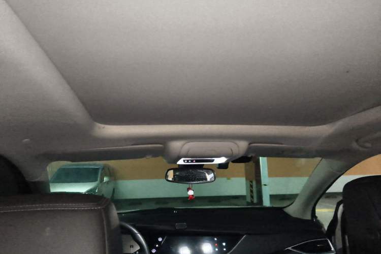 Used Buick Enclave 2020 28T Two-Wheel Drive Prestige Version