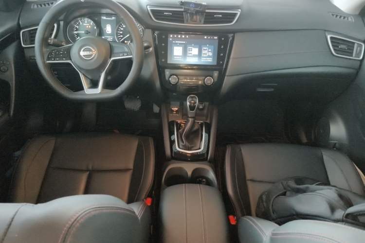 Used Nissan Qashqai 2023 Classic 2.0L CVT XV Comfort Edition Center Console