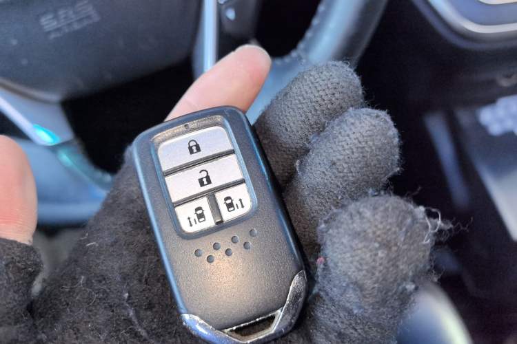 Used Honda Elysion 2016 2.4L Luxury Edition Vehicle Key