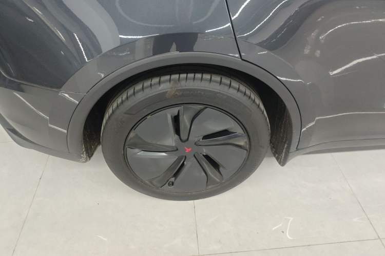 Used Tesla Model Y 2025 Long-Range All-Wheel Drive First Edition