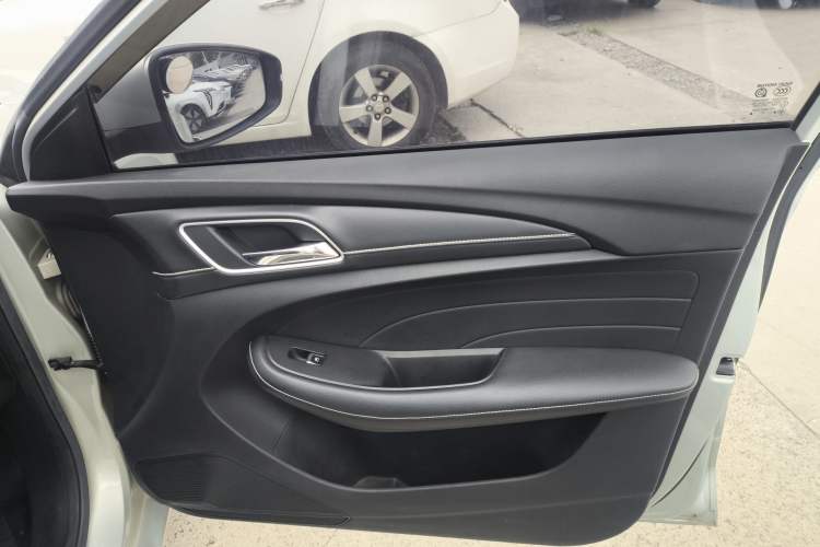 Used Roewe Ei5 2019 Smart Connect Flagship Edition
