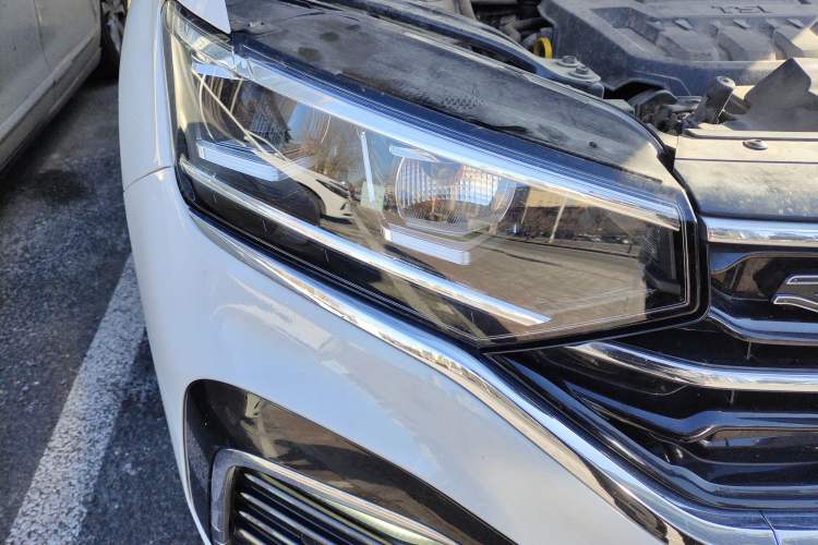 Used Volkswagen Tayron X 2020 330TSI Two-Wheel Drive Luxury Smart Connectivity Version