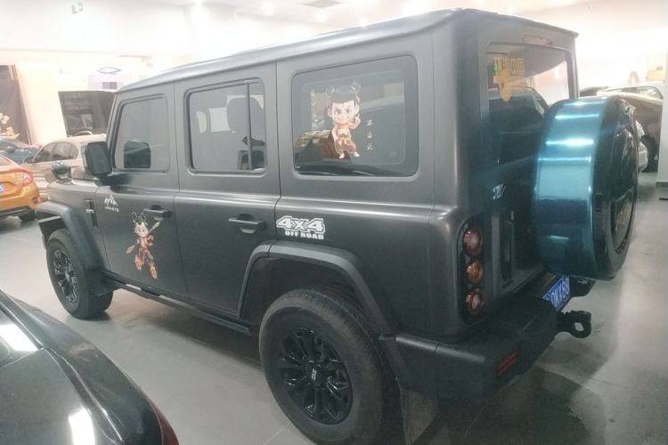 Used 212 T01 2024 2.0T Explorer
