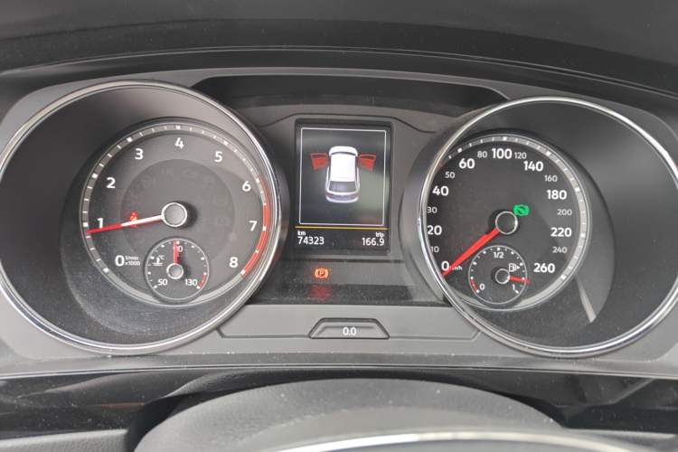 Used Volkswagen Tiguan L 2019 330TSI Automatic Two-Wheel Drive Panoramic Comfort Edition China V Standard