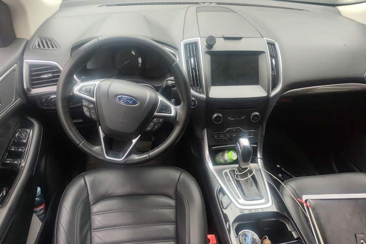 Used Ford Edge 2016 EcoBoost 245 Two-Wheel-Drive Titanium 7-Seater
