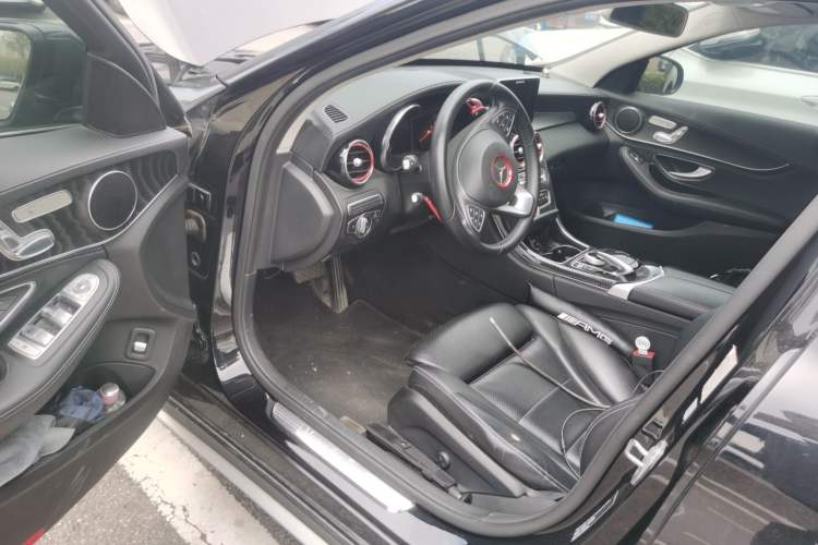 Used Mercedes-Benz C-Class 2017 Facelift C 200 L Sport Edition