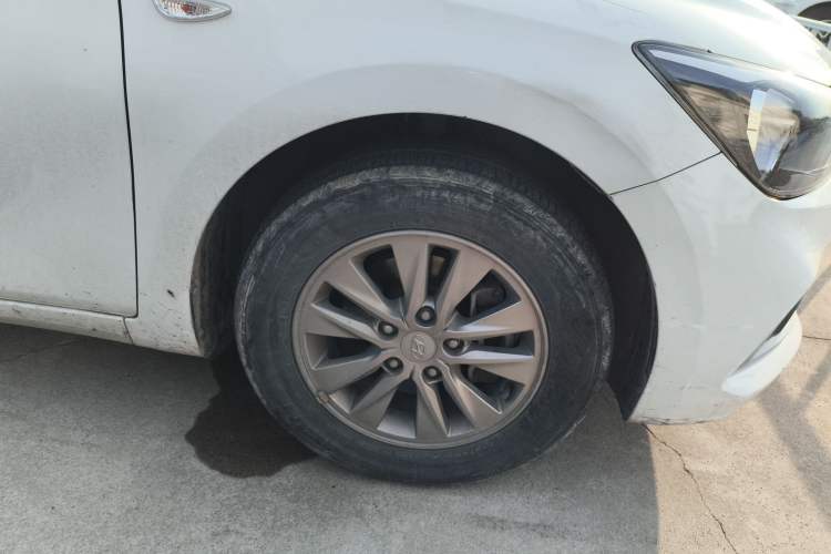 Used Hyundai Celesta 2018 1.6L Automatic GL Enjoyment Edition China VI compliant Right Front Wheel Hub