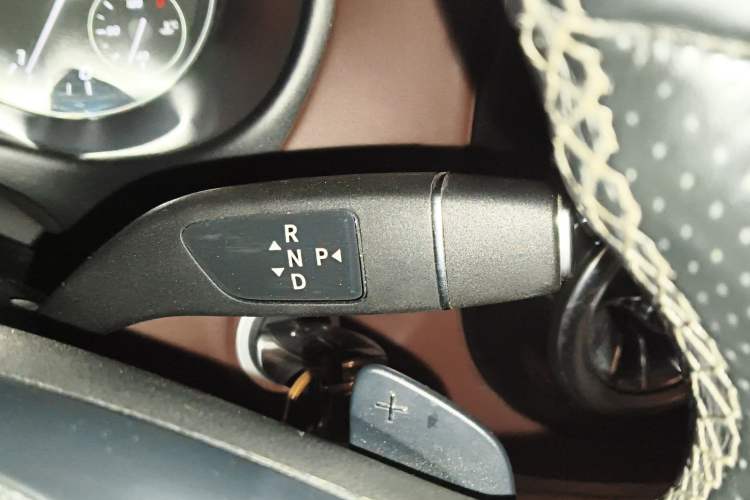 Used Mercedes-Benz Vito 2018 2.0T Business Version China VI Emission Standard
