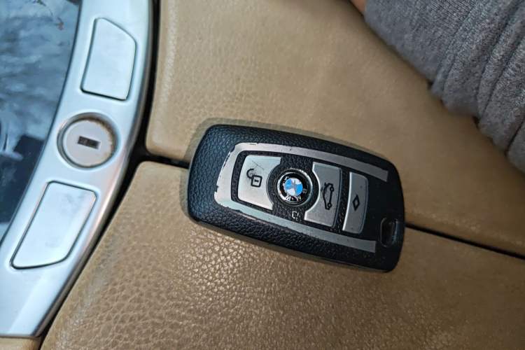 Used BMW 5 Series GT 2014 535i Leading Model Vehicle Key