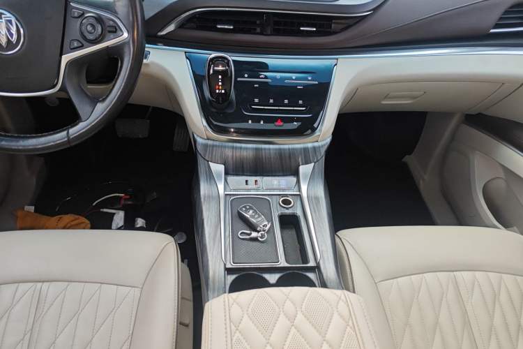 Used Buick GL8 2021 Land Cruiser Executive Class 652T Luxury Model