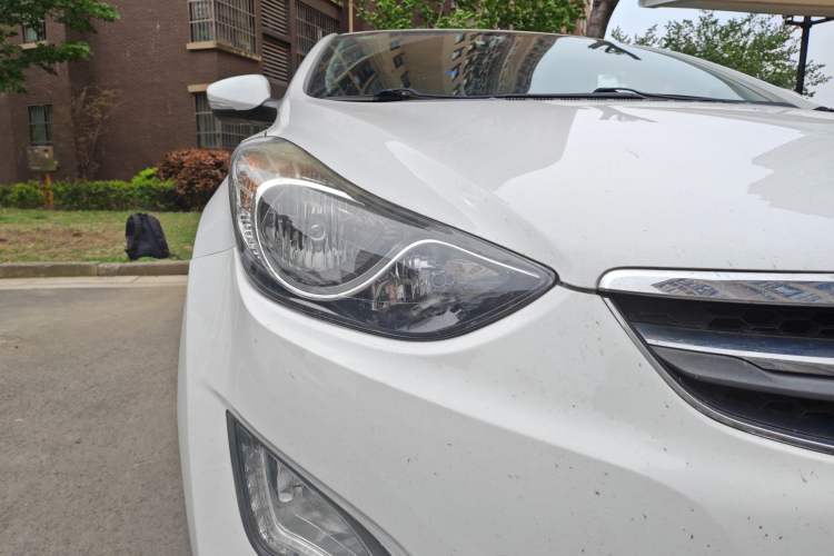 Used Hyundai Elantra (5th Generation / Langdong) 2015 1.6L Automatic Luxury Model Right Front Headlight