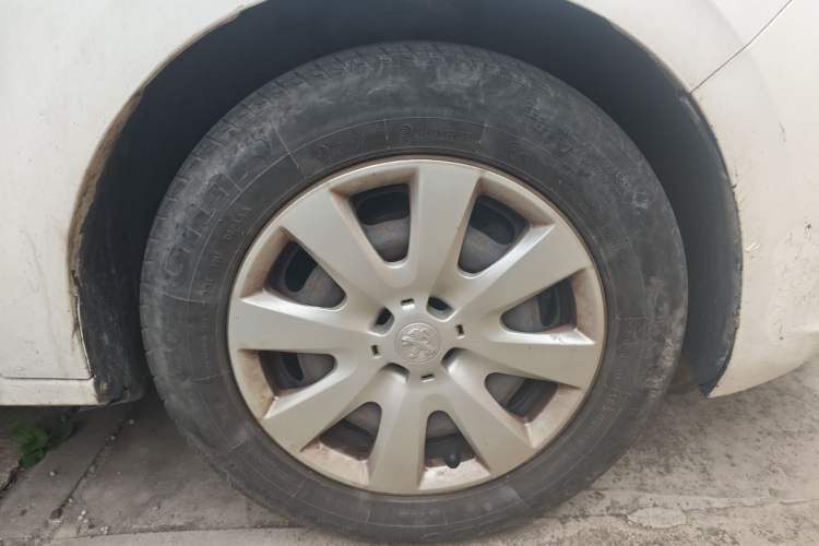 Used Peugeot 301 2016 1.6L Manual Happiness Edition