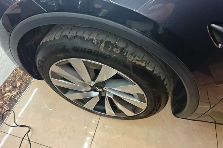 Used Tesla Model Y 2025 Long-Range All-Wheel Drive First Edition