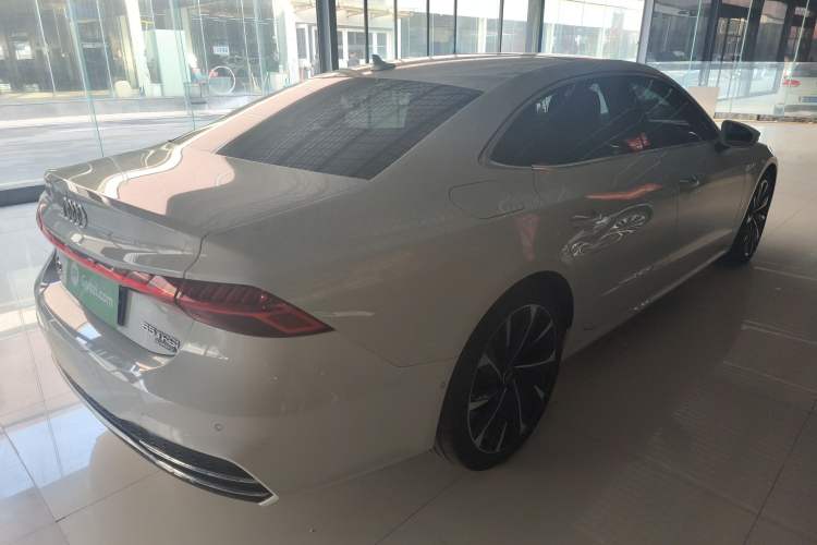 Used Audi A7L 2022 55 TFSI quattro S-line Zhiyuan Crystal Flow Package