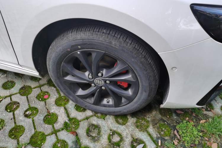 Used Buick Verano 2023 Pro GS Swift Edition Exterior 7