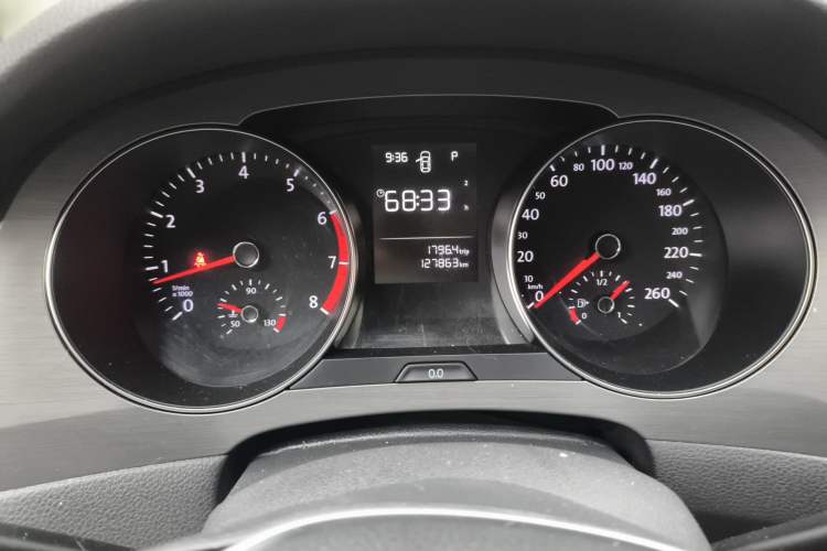 Used Volkswagen Golf Sportsvan 2018 1.6L Automatic Comfort Model Instrument Cluster