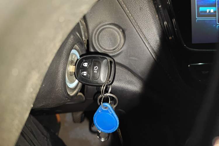 Used CHANGAN OSHAN A800 2017 1.6L Manual Comfort Model Vehicle Key