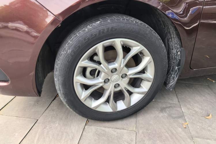 Used Geely Auto Vision 2018 1.5L Automatic Happiness Edition Left Front Wheel Hub