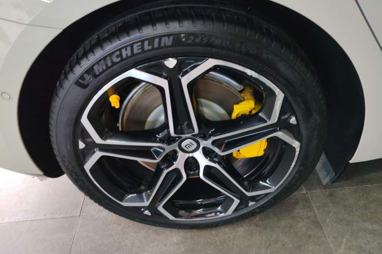 Used Xiaomi Auto SU7 2024 Rear-Drive Ultra-Long Range Advanced Pro-Level Intelligent Driving Version
