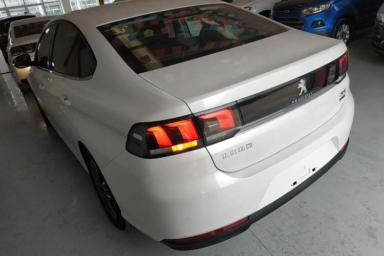 Used Peugeot 308 2018 230THP Automatic Luxury Edition Rear Left 45 Deg