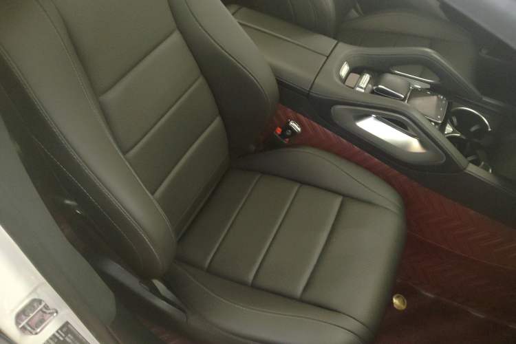 Used Mercedes-Benz GLE Coupe 2020 GLE 350 4MATIC Coupe SUV Luxury Model
