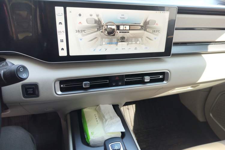 Used Geely Auto icon 2023 1.5TD Chocolate Smoothie Edition