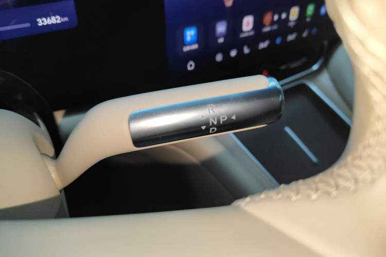 Used Hima AITO M9 2024 Range-Extended Ultra Version 42 kWh 6-Seater Model
