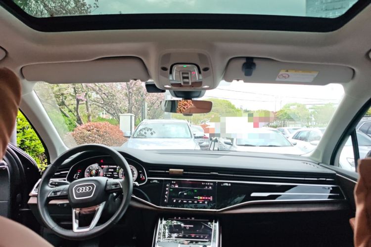 Used Audi Q7 2023 55 TFSI quattro S line Sport Edition Headliner