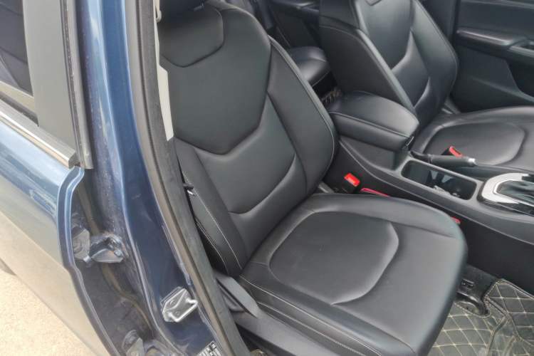 Used Ford Escort 2021 1.5L Automatic Diamond Edition Right Front Seat