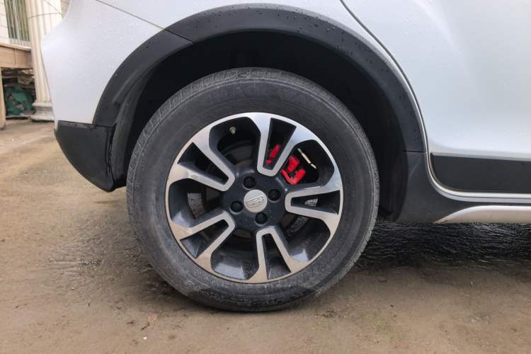 Used Geely Auto Vision X3 2017 1.5L Automatic Luxury Model
