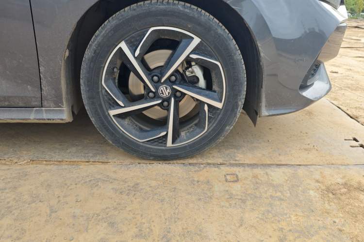 Used MG 5 2021 300TGI DCT Elegant Luxury Edition Right Front Wheel Hub