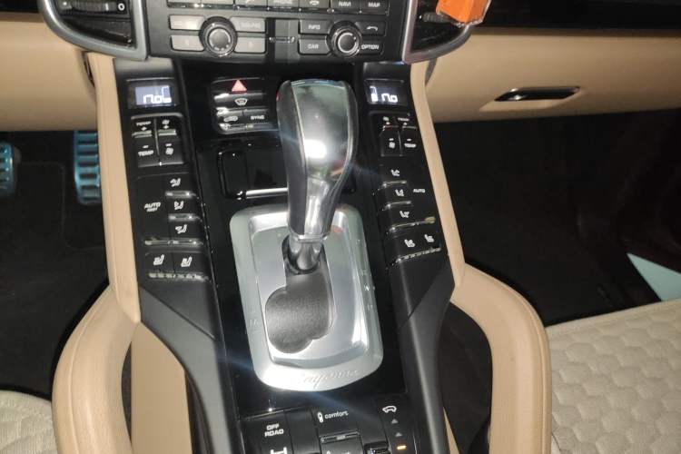 Used Porsche Cayenne 2016 Cayenne Platinum Edition 3.0T
