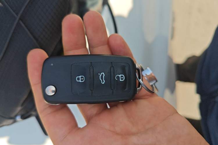 Used Volkswagen Polo 2013 1.4L Manual Fashion Edition
