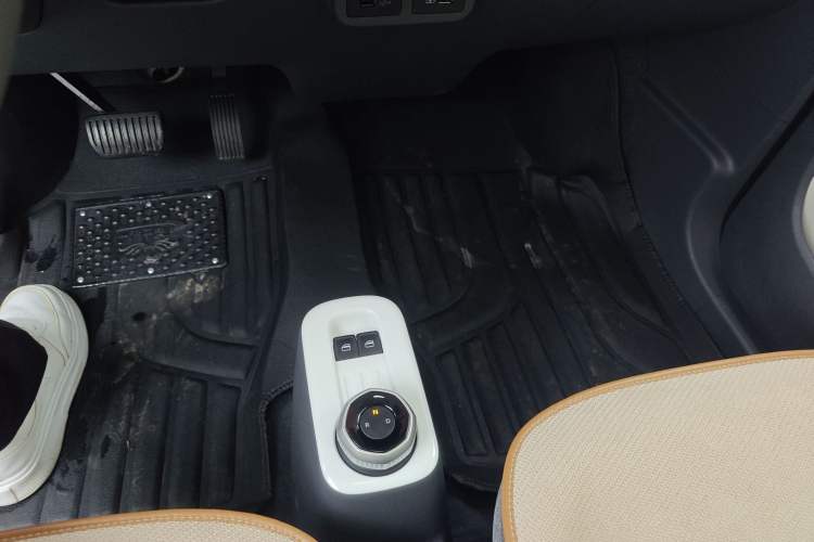 Used Geely Galaxy Panda 2025 210 km – Yuanqi Bear