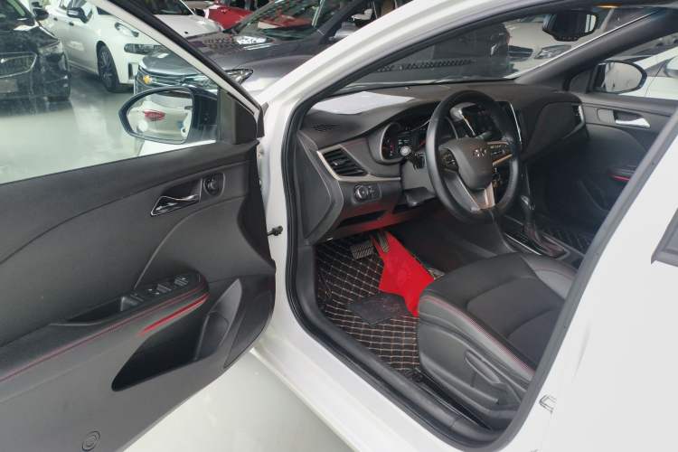 Used Chevrolet Monza 2019 RS 330T Automatic Comfort Edition China VI Standard Driver Seat