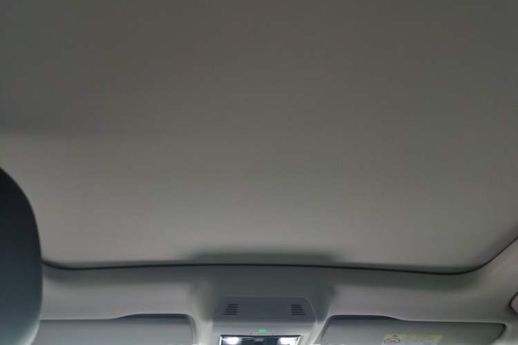 Used Volkswagen ID.7 VIZZION 2024 PRO Model Headliner