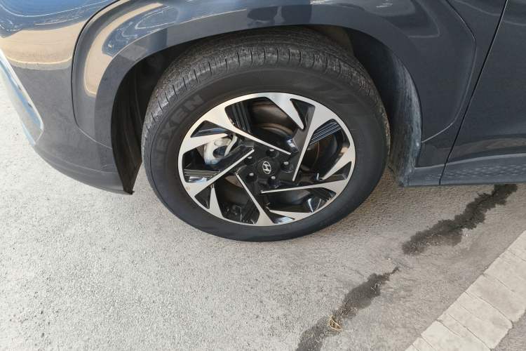 Used Hyundai Custo 2021 380TGDi Smart Love Flagship Edition TOP Premium Left Front Wheel Hub