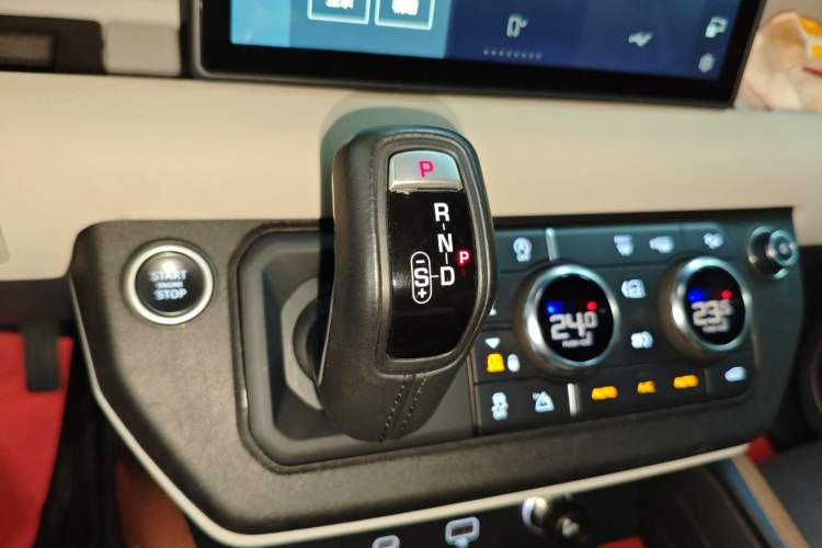 Used Land Rover Defender 2021 90 P400 X-DYNAMIC S
