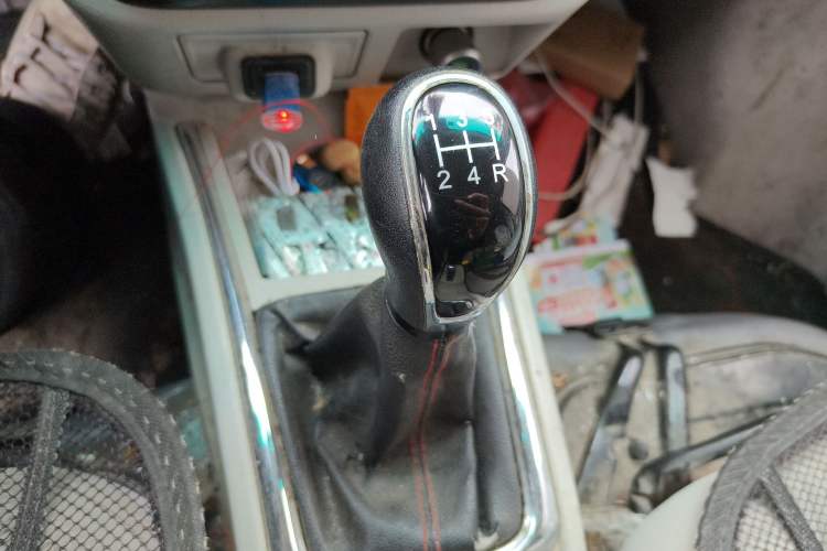 Used Jinbei New Hiace X30L 2021 1.5L Business Central Air-Conditioned Van China VI Standard SWC15M Gear Lever