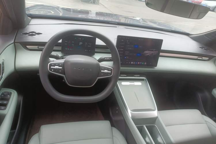 Used Roewe D6 2025 450km Deluxe Edition