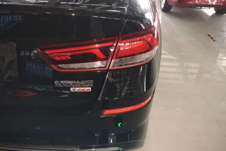 Used Kia K5 2019 Pro 1.6T Automatic Luxury Edition China V Standard Right Rear Taillight